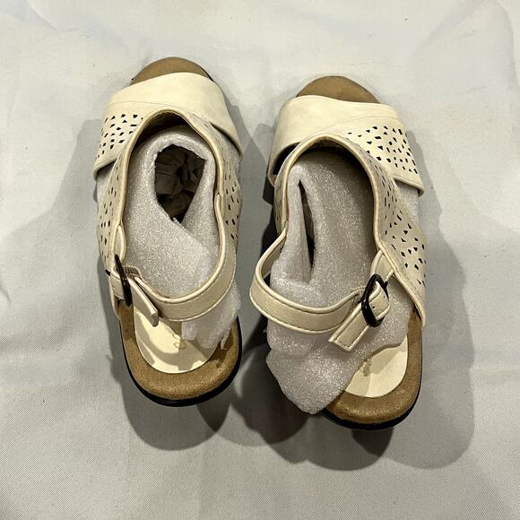 Easy Street Perforated Block Heeled Sandals Charleigh Ivory 9M - Picture 7 of 11